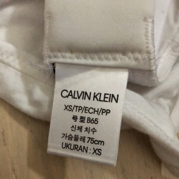 Calvin Klein bralette adjustable - Picture 6 of 6